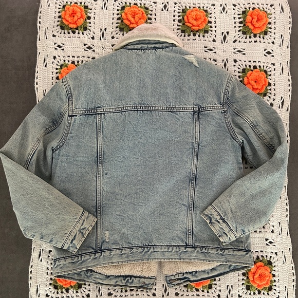 Banana Republic Sherpa Jean Jacket - Fully lined Sherpa! - Picture 5 of 6